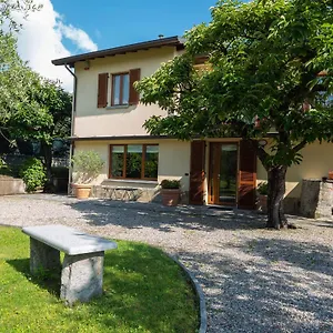 https://villa-olivee.it-lombardy.com