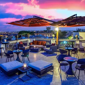 https://savoy-rome.it-romehotels.com