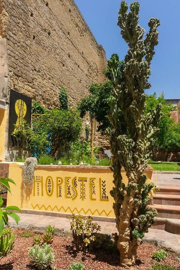 Hopestel Secret Garden Napoli 0*, Naples