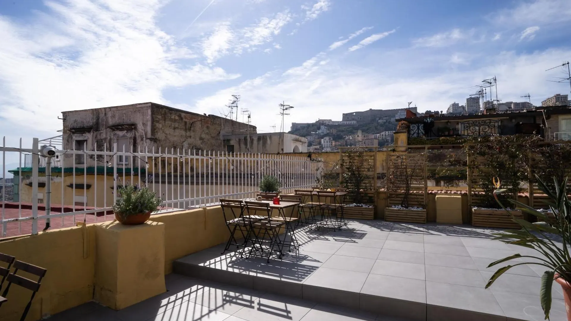 Hopestel Secret Garden Napoli Hostel Naples